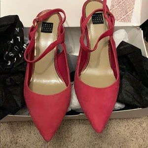 White House Black Market Alexi Rhubarb heels Sz 9